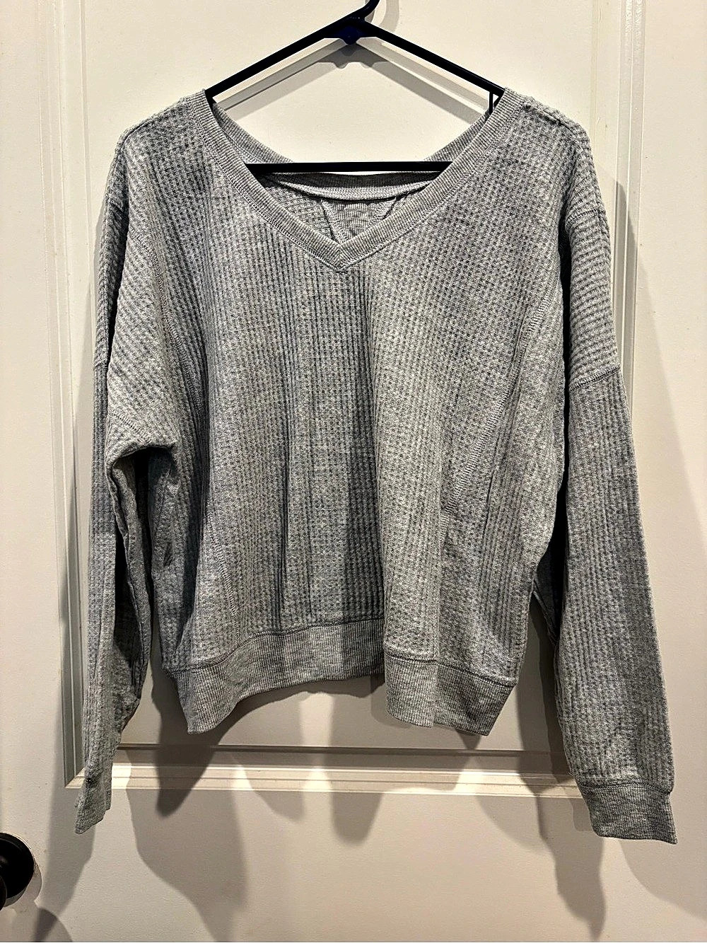 Lot of 2 Aeropostale Textured Sweaters in White & Gray Size XS